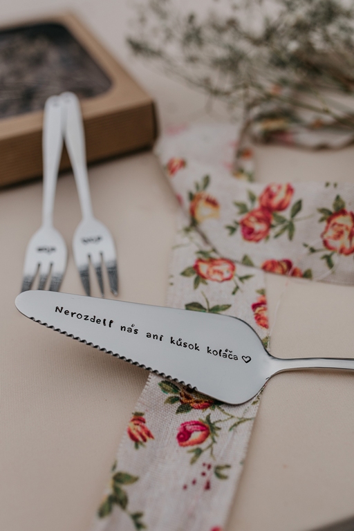 16454801162771645480116